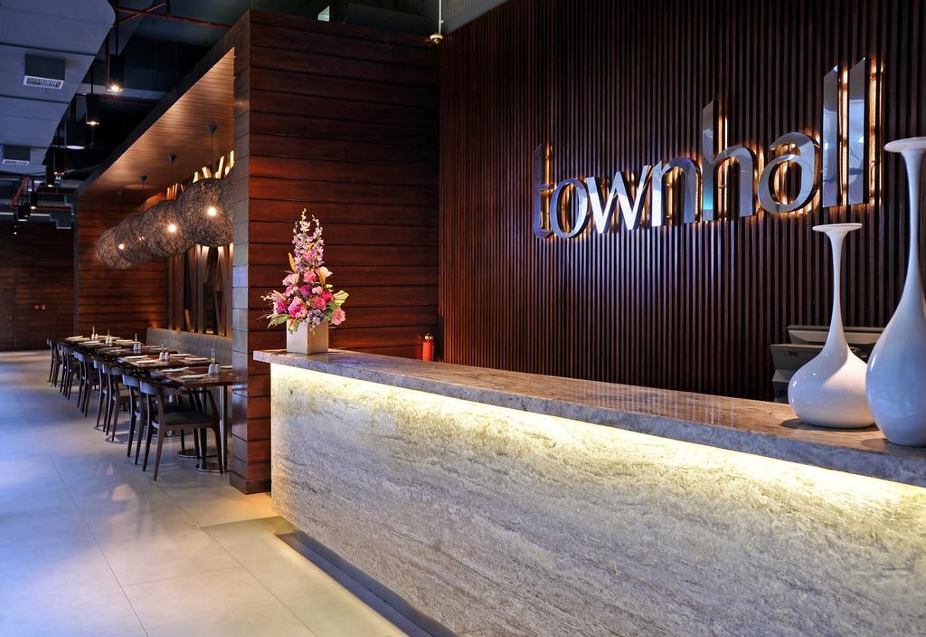 Midtown Hotel Surabaya Buitenkant foto