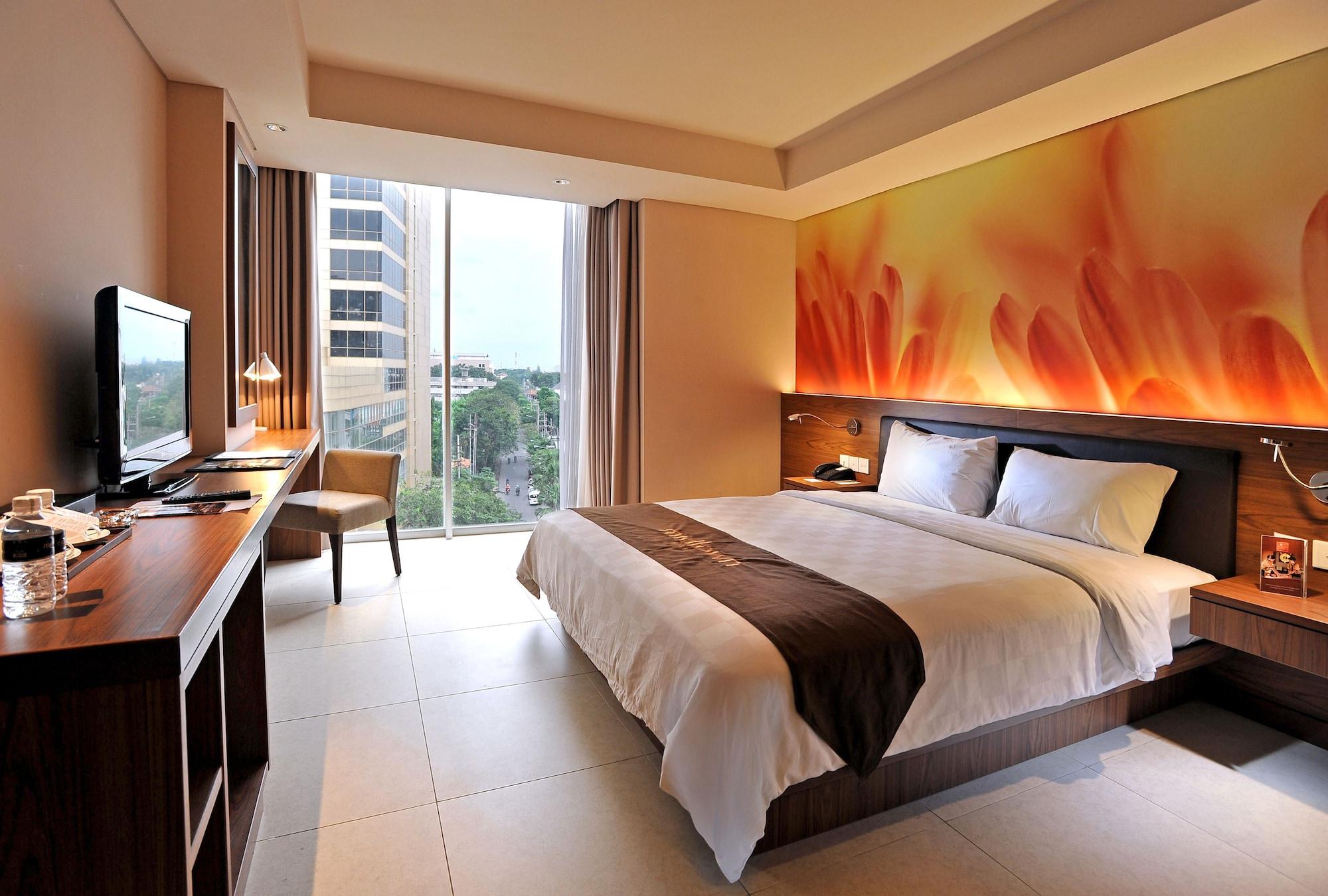 Midtown Hotel Surabaya Buitenkant foto